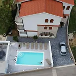 In Barbat Mit Grosser Terrasse By Interhome Lägenhet *