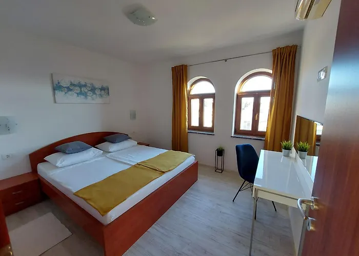Apartment In Barbat Mit Grosser Terrasse By Interhome Barbat na Rabu