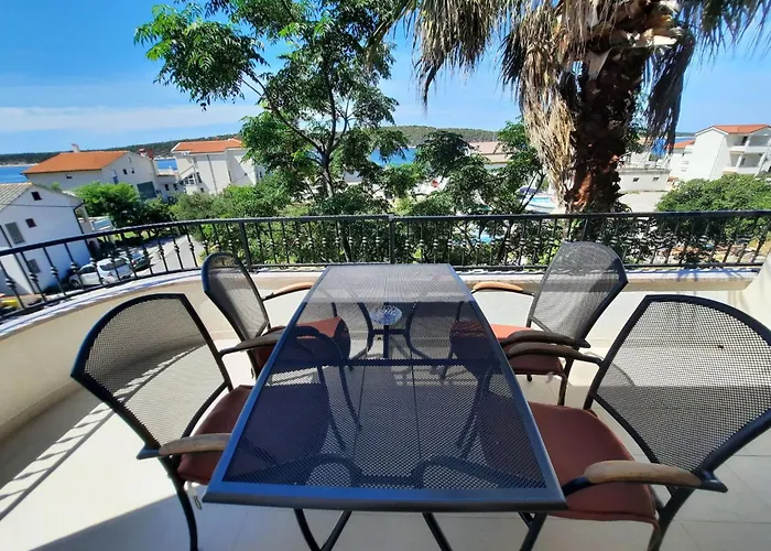 In Barbat Mit Grosser Terrasse By Interhome
