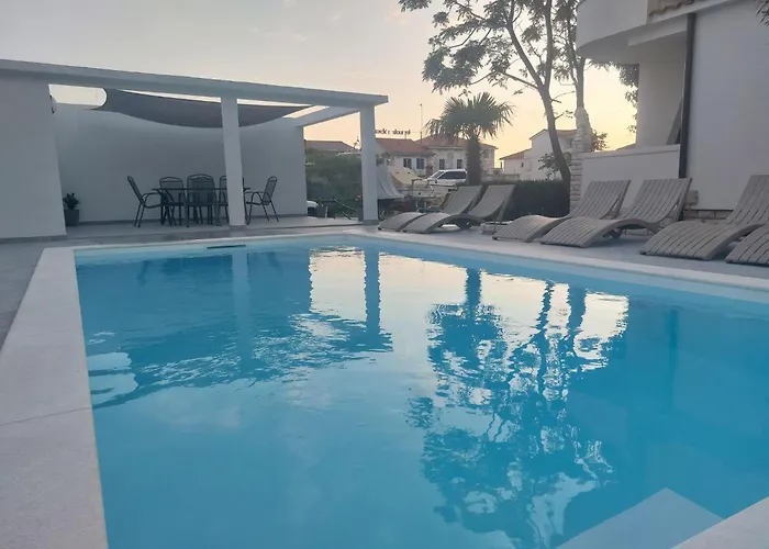 In Barbat Mit Grosser Terrasse By Interhome Apartamento Barbat na Rabu