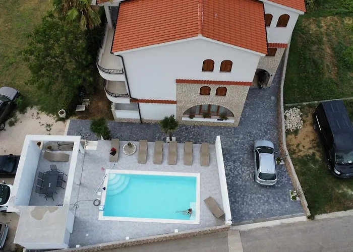In Barbat Mit Grosser Terrasse By Interhome Apartment *