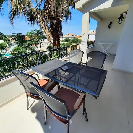 In Barbat Mit Grosser Terrasse By Interhome Barbat na Rabu